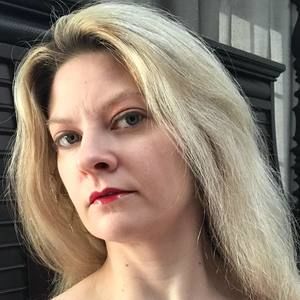 Meet your Posher, Niki